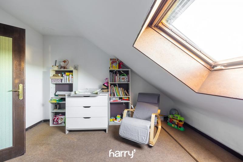 Maison - 183 m² - 7 pièces