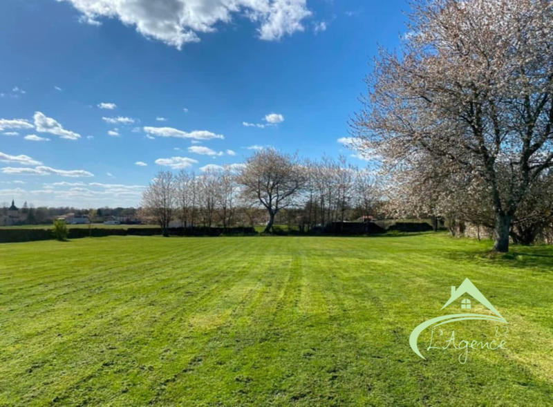 Maison ancienne - 405 m² - 11 pièces