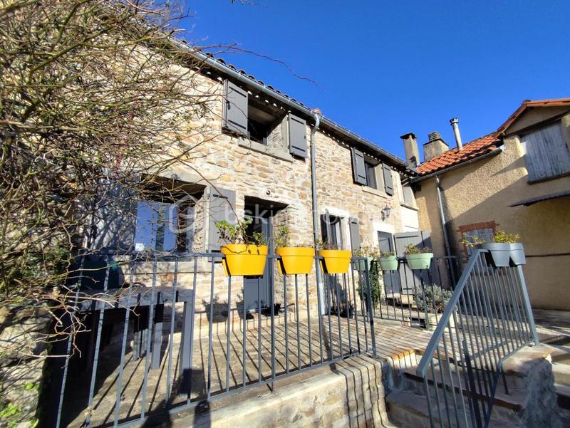 Maison en pierre - 74 m² - 3 pièces