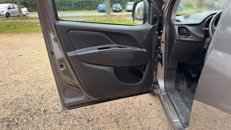 Fiat Doblo 1.6 Multijet 90 Lounge Business