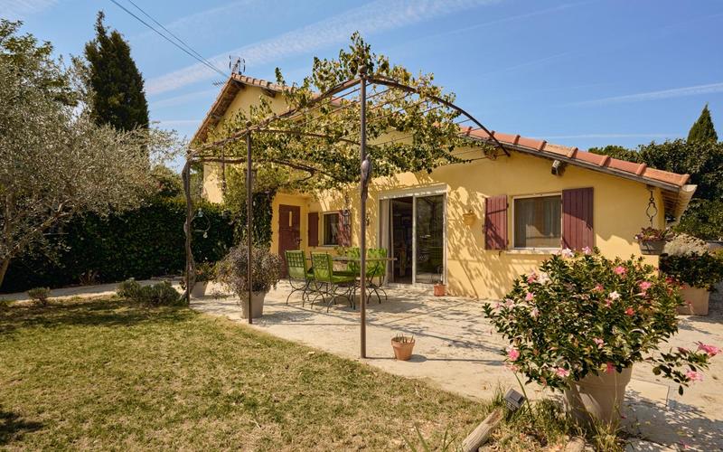 Maison - 380 m² - 10 pièces