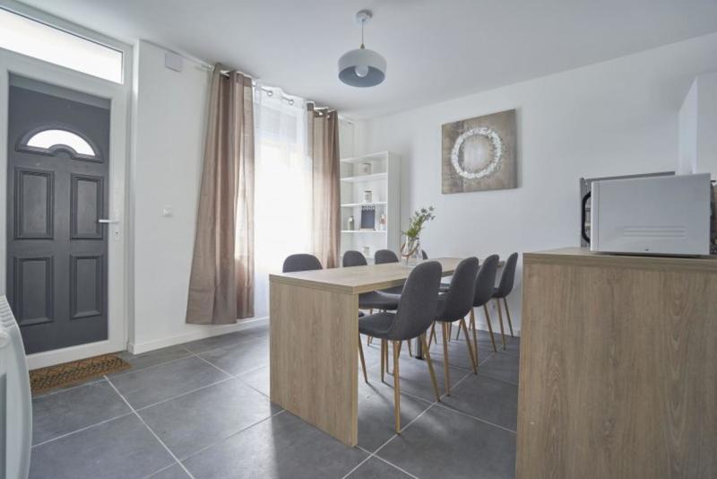 Maison - 141 m² - 9 pièces