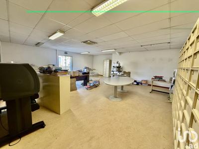 Bureau - 303 m²