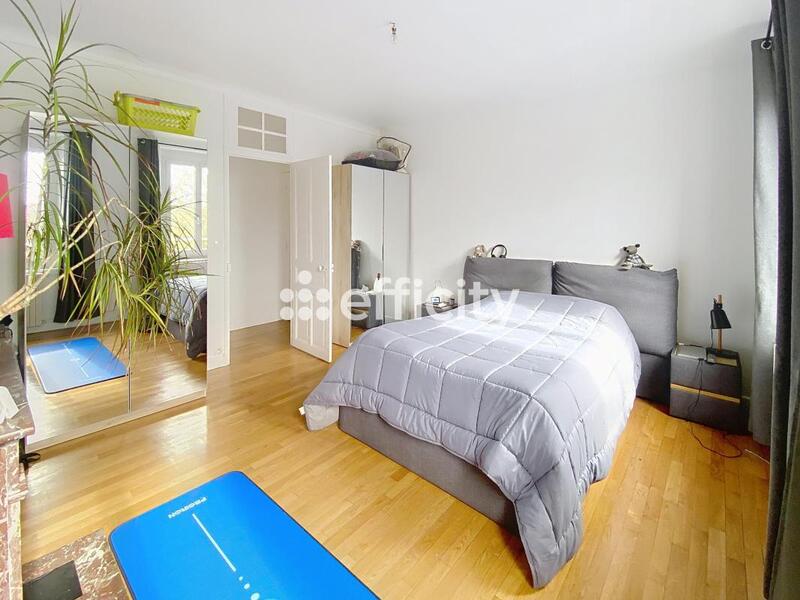 Appartement - 125 m² - 4 pièces