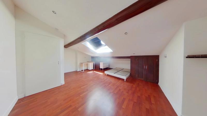 Appartement - 92 m² - 4 pièces