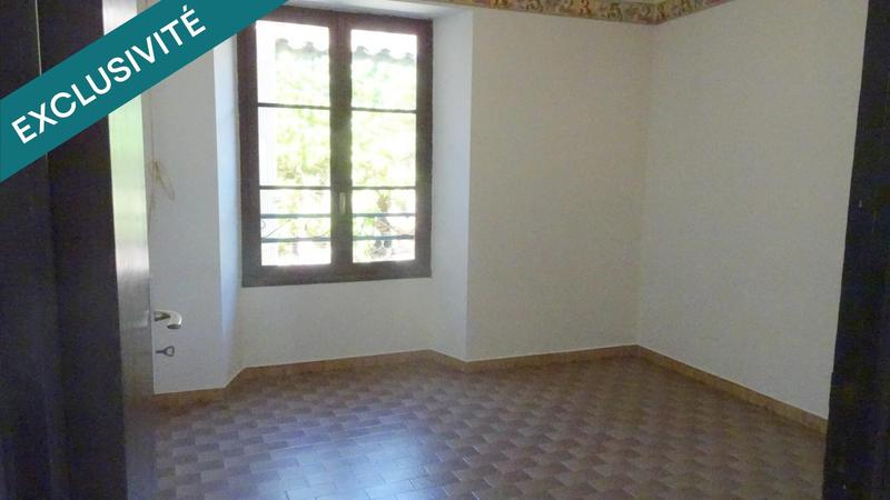 Maison - 240 m² - 7 pièces