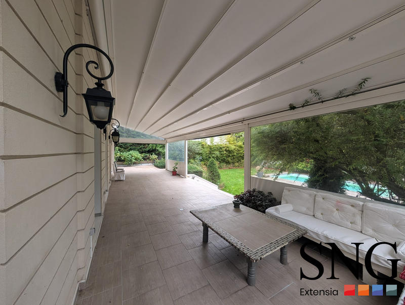 Maison - 275 m² - 6 pièces