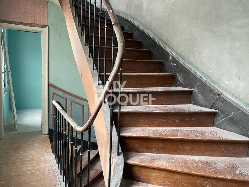 Maison - 150 m² - 10 pièces