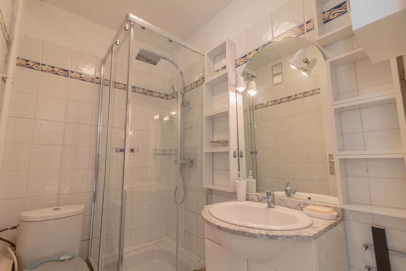 Studio - 15 m² - 1 pièce