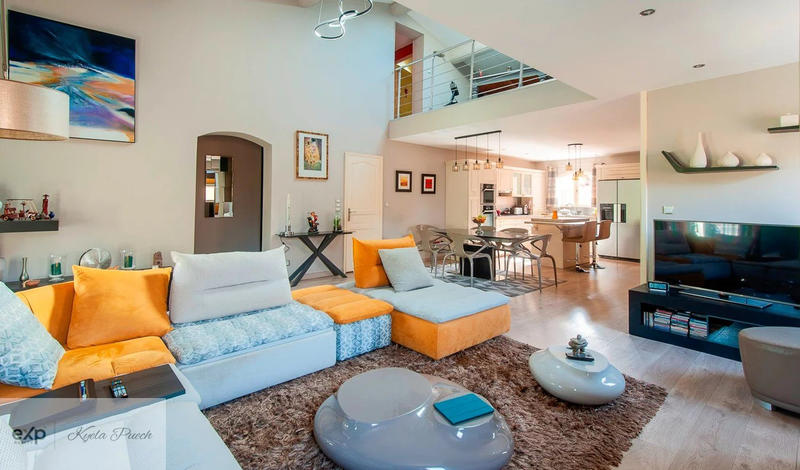 Maison - 152 m² - 8 pièces