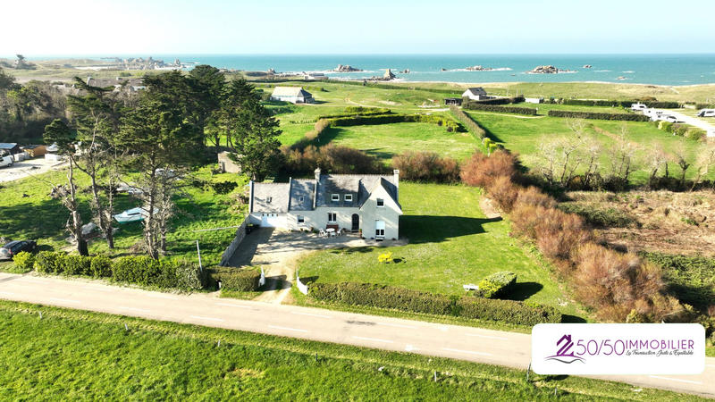 Maison traditionnelle - 95 m² - 5 pièces