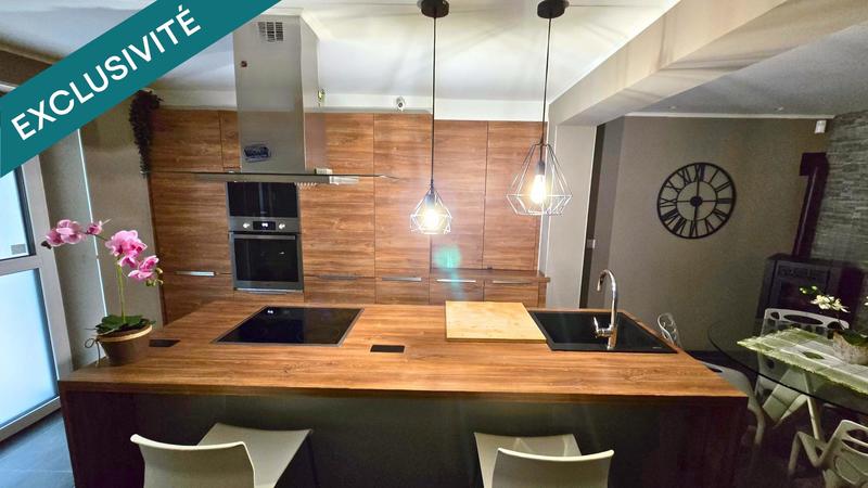 Maison de ville - 122 m² - 6 pièces