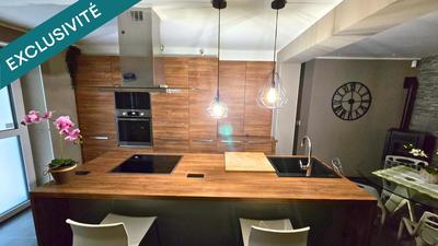 Maison de ville - 122 m² - 6 pièces