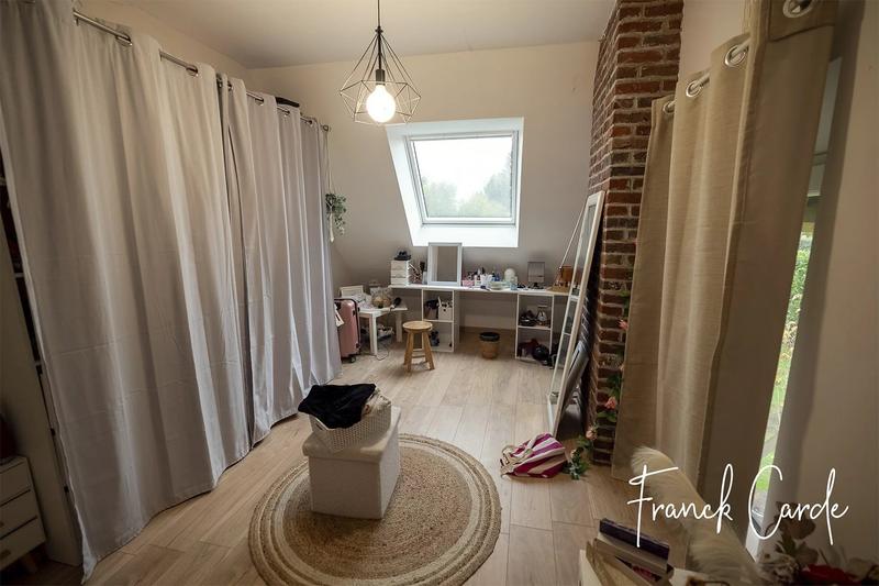 Maison - 268 m² - 11 pièces