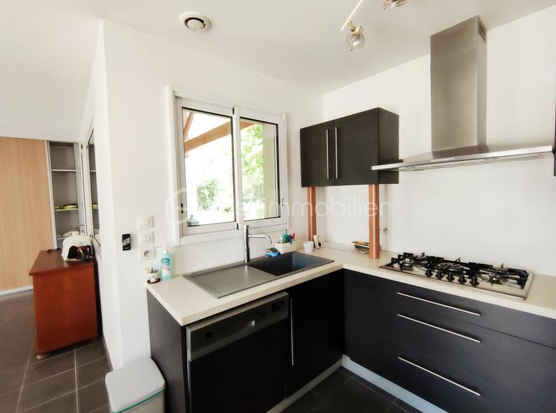 Maison - 231 m² - 8 pièces