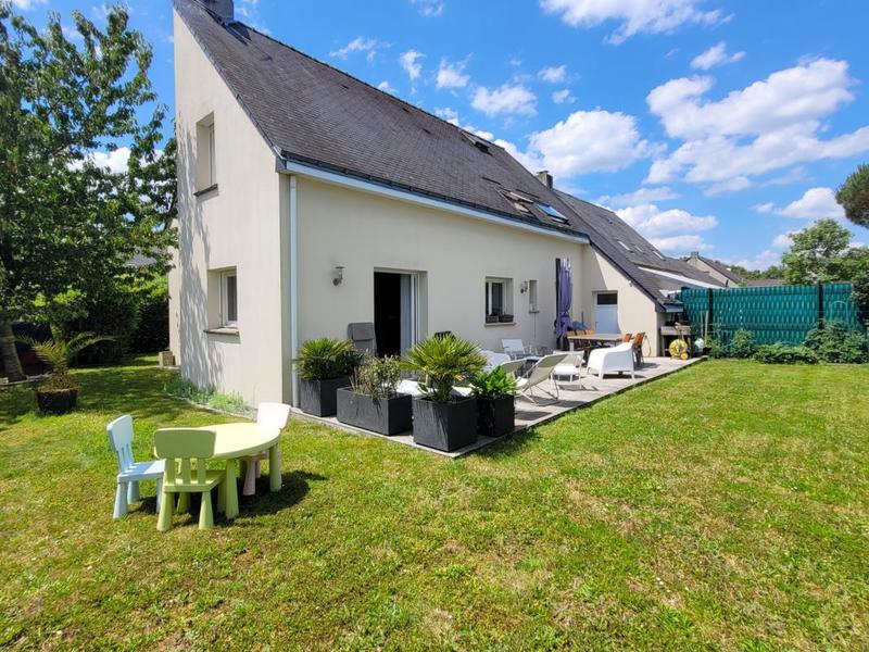 Maison - 121 m² - 7 pièces