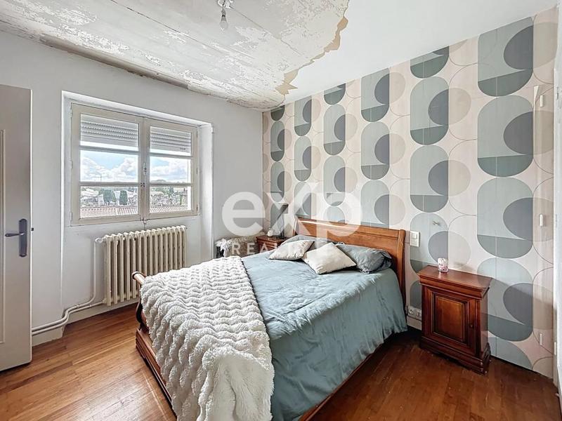 Maison - 105 m² - 6 pièces