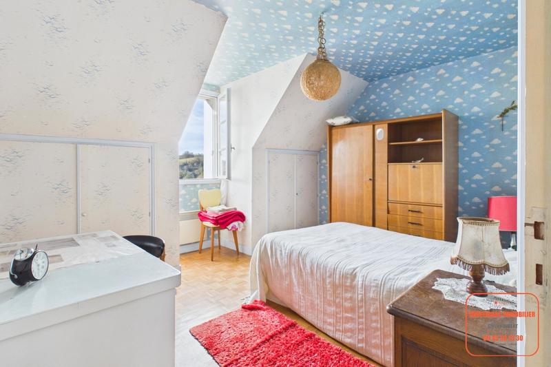 Maison - 208 m² - 8 pièces