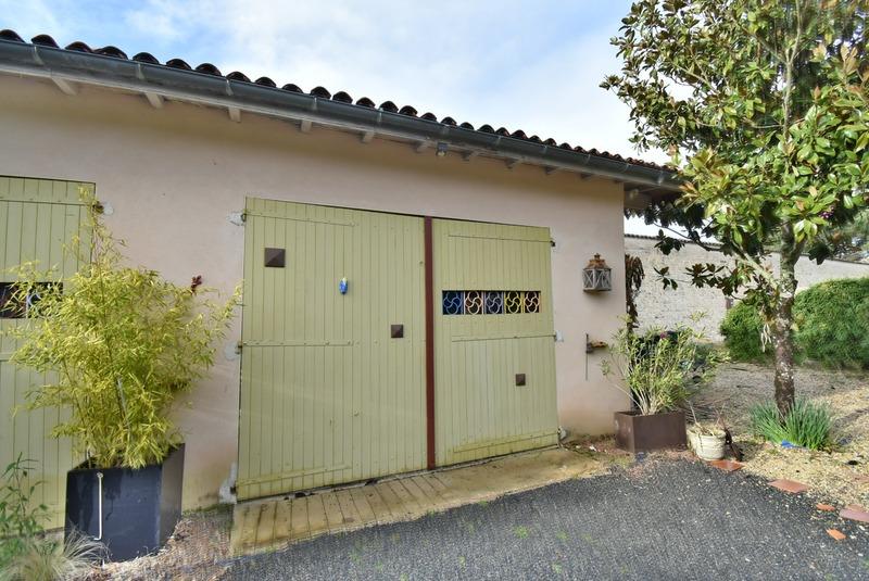 Maison en pierre - 162 m² - 4 pièces