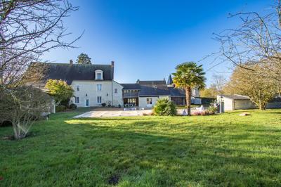 Maison ancienne - 298 m² - 9 pièces