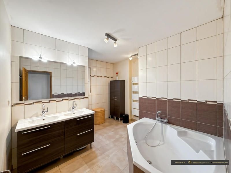 Villa - 135 m² - 5 pièces