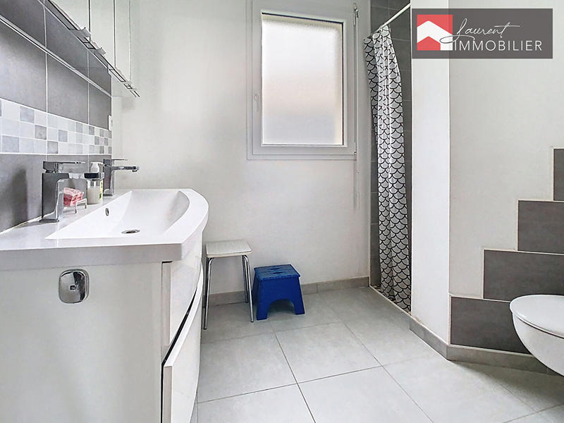 Maison - 110 m² - 6 pièces