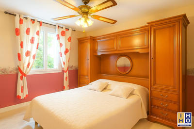 Maison traditionnelle - 95 m² - 5 pièces