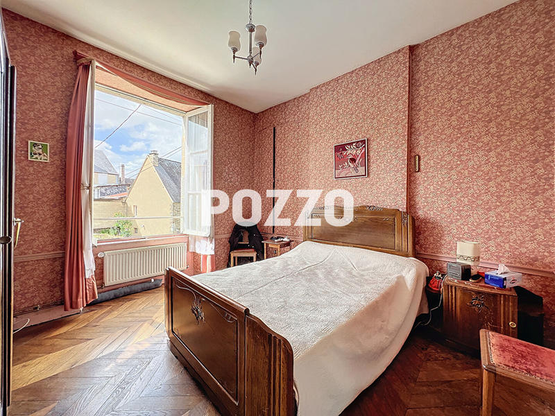 Maison - 170 m² - 10 pièces