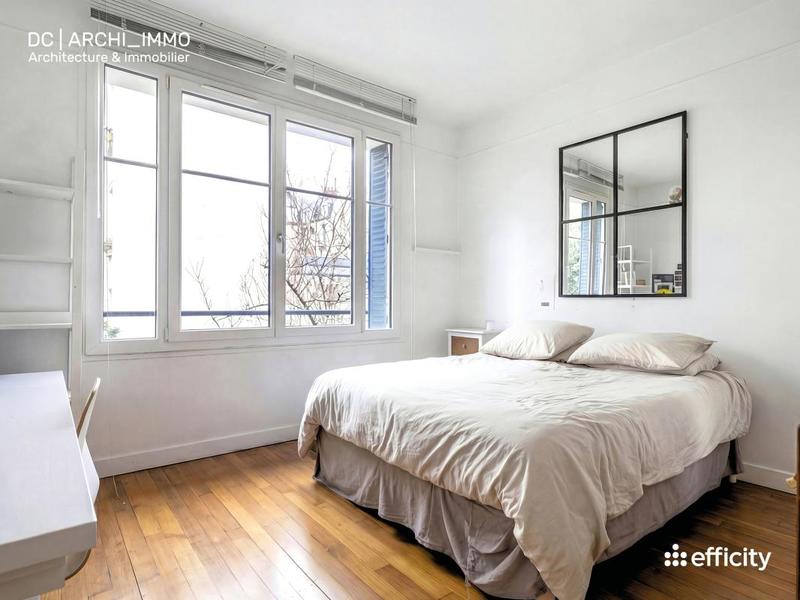 Maison - 296 m² - 9 pièces