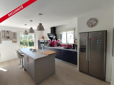 Maison - 104 m² - 5 pièces