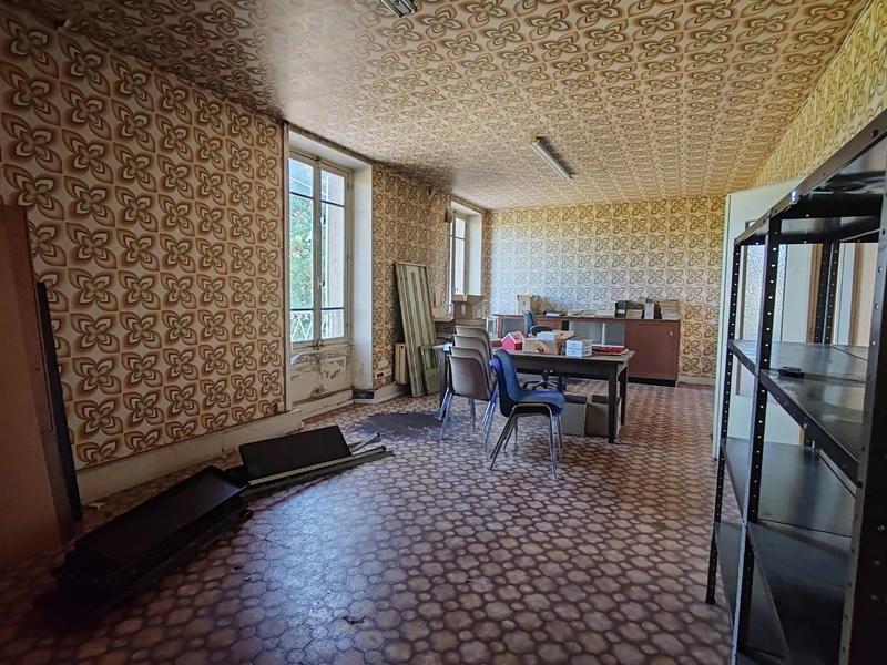 Immeuble - 240 m² - 11 pièces