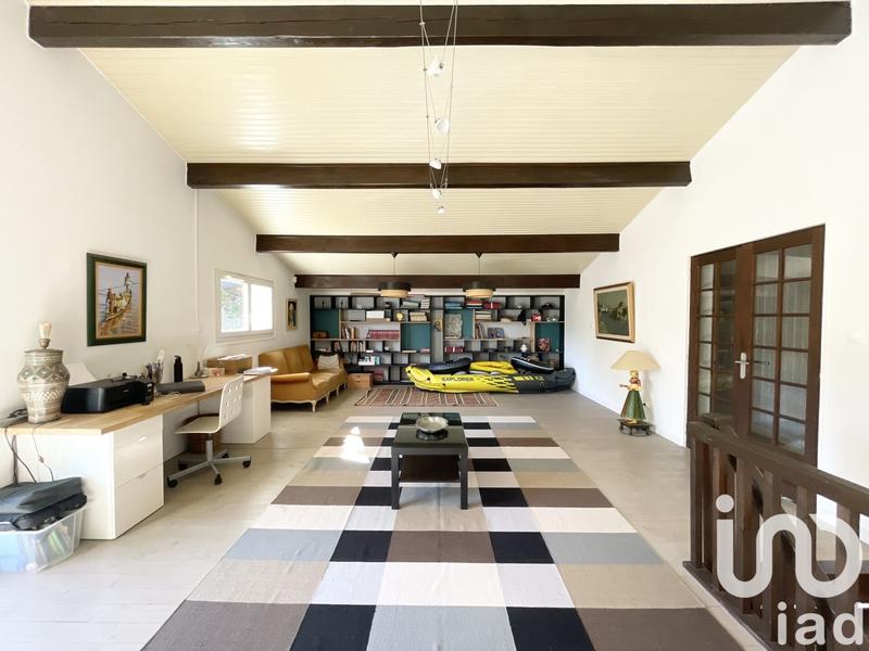 Maison - 245 m² - 8 pièces