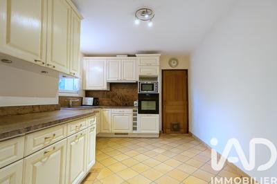 Maison - 209 m² - 8 pièces