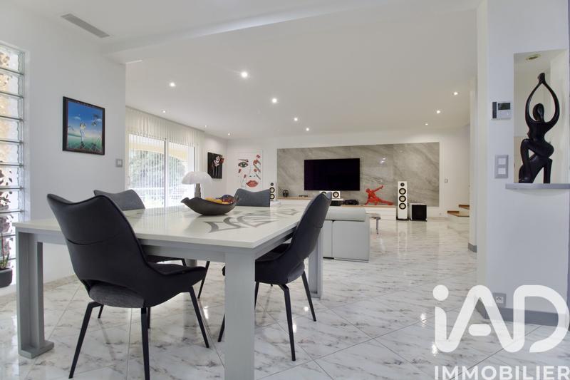 Maison - 145 m² - 5 pièces