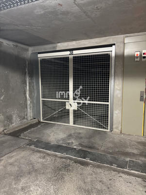 Parking / Garage - 16 m²