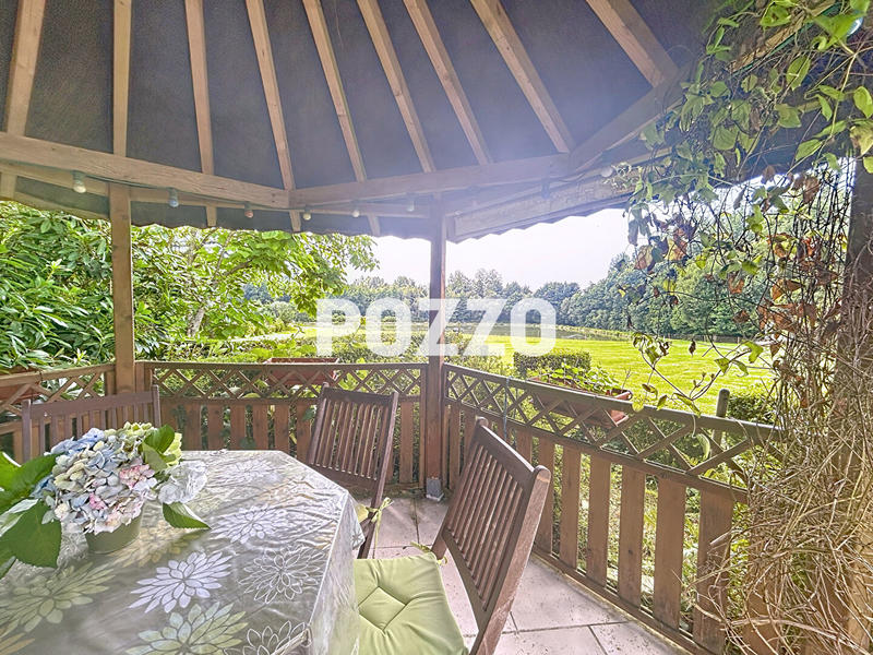 Maison - 285 m² - 7 pièces