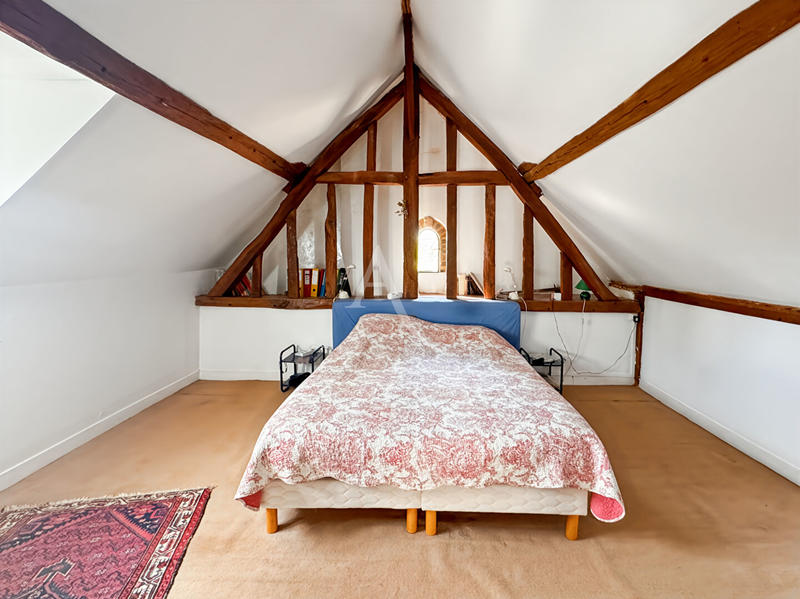 Maison - 261 m² - 11 pièces