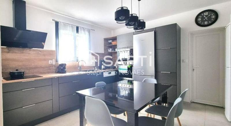 Maison - 110 m² - 4 pièces