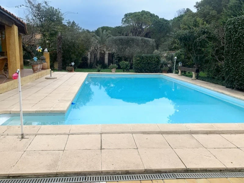 Maison - 184 m² - 8 pièces