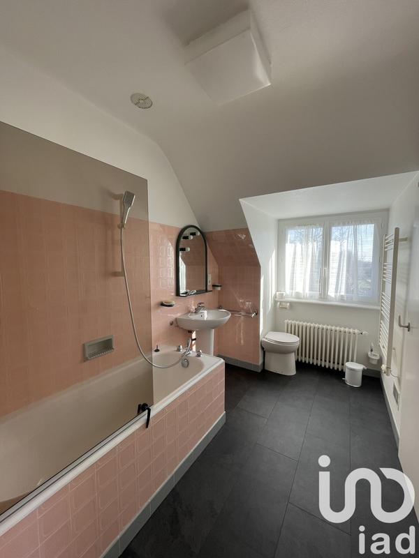 Maison - 281 m² - 11 pièces