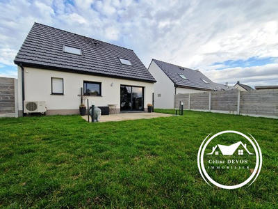 Maison - 80 m² - 4 pièces