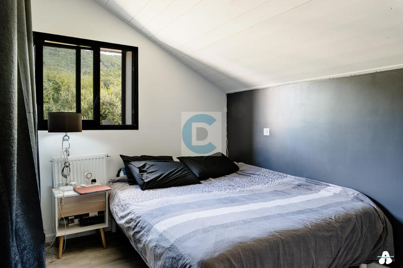 Maison - 96 m² - 5 pièces