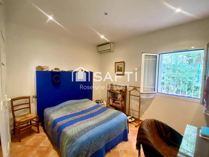 Maison - 223 m² - 8 pièces