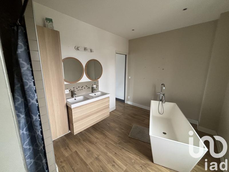 Maison - 190 m² - 6 pièces