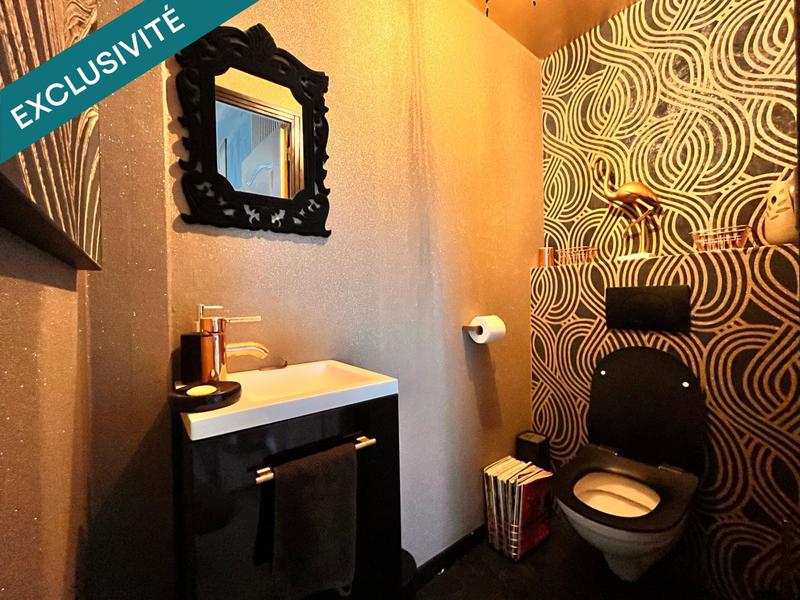 Maison - 220 m² - 6 pièces