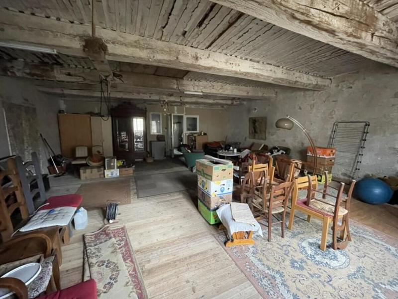 Maison - 330 m² - 8 pièces