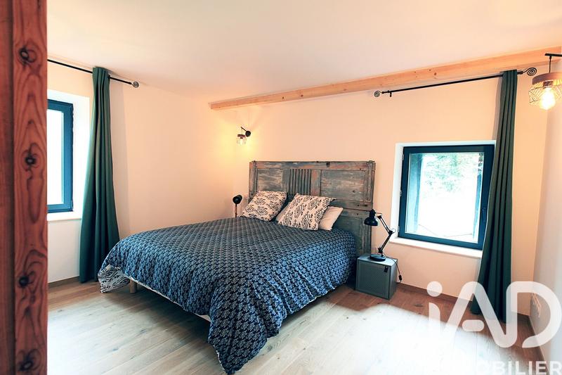 Maison - 206 m² - 7 pièces