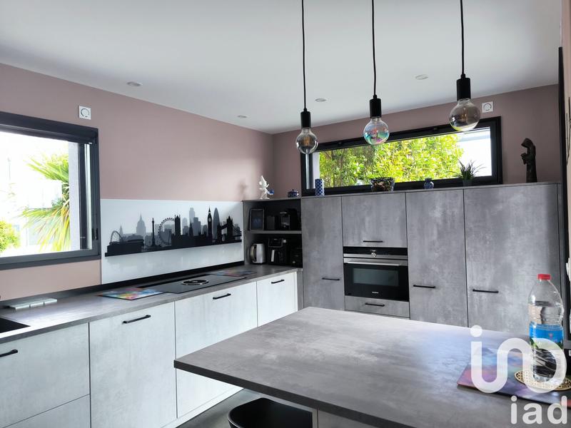 Maison - 121 m² - 5 pièces