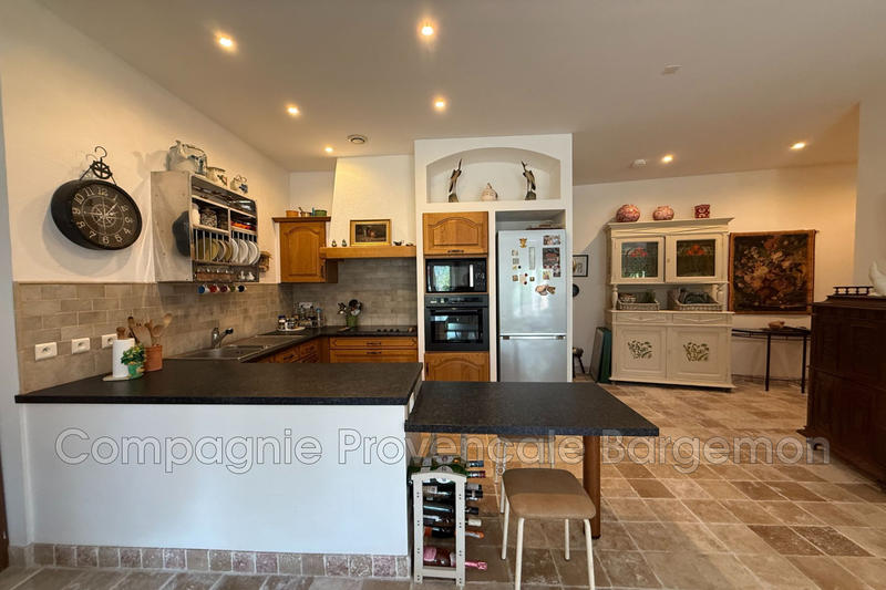 Appartement - 92 m² - 3 pièces