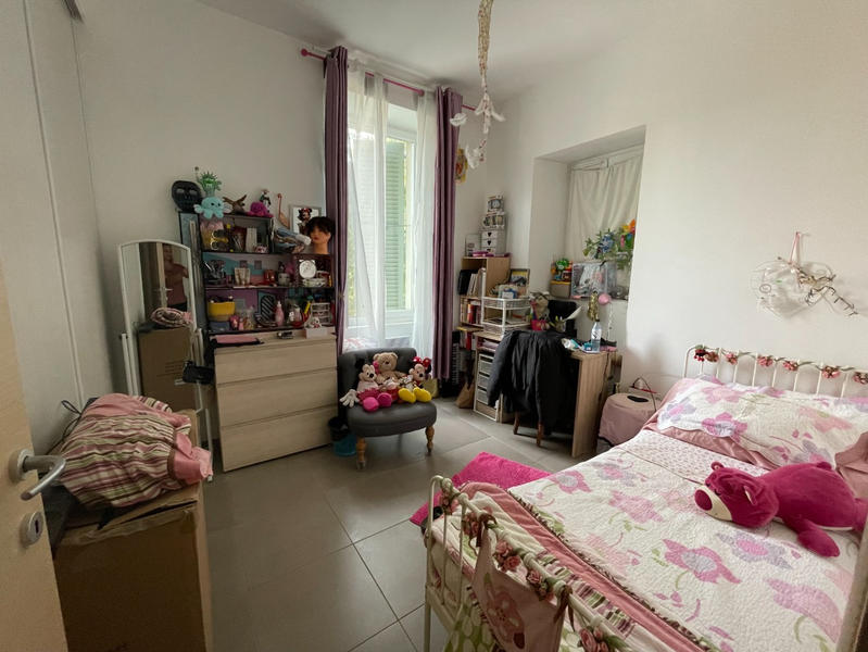 Appartement - 95 m² - 5 pièces